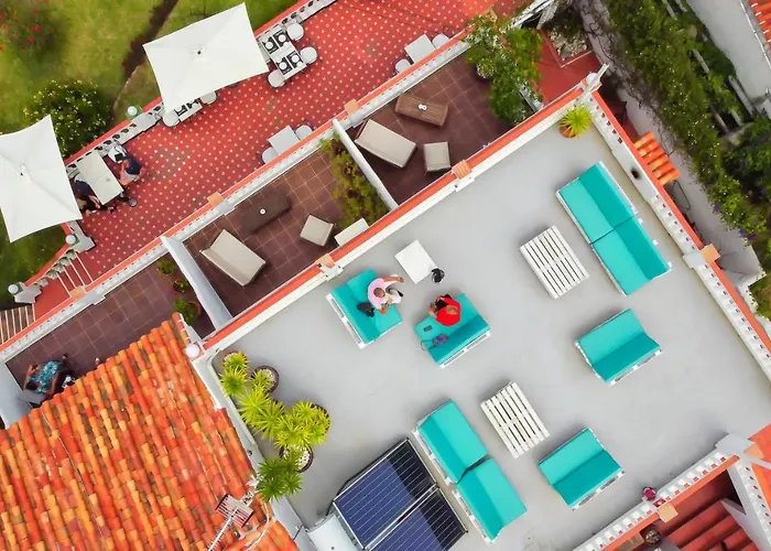 Avalon Pensionat 3*